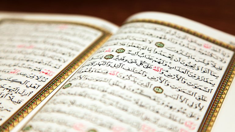 حكم كتابة المصحف بغير الرسم العثماني