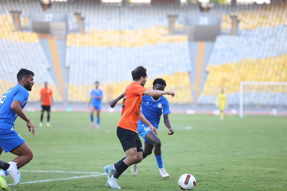 البنك الأهلي يفوز على سموحة وديا استعدادا لاستئناف الدوري المصري