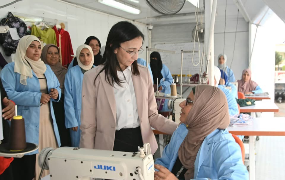 محافظ البحيرة خلال جولة تفقدية بقرية زاوية صقر، فيتو