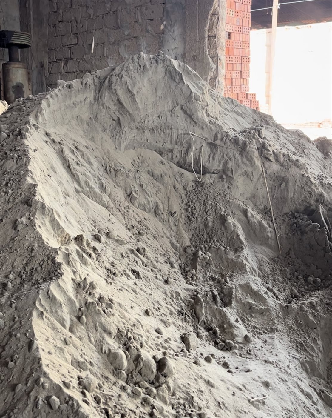 ورش تصنيع الطوب الأحمر بالبحيرة، فيتو