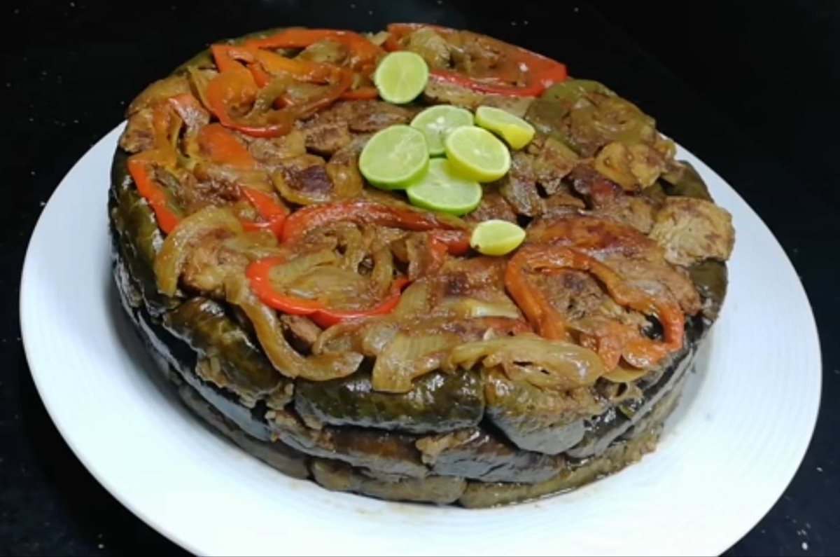 طريقة عمل طاجن ورق العنب باللحمة 