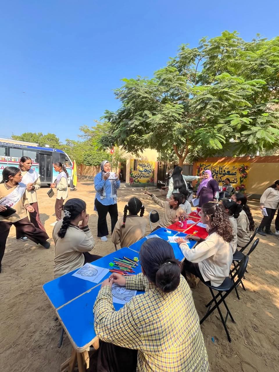 جانب من فاعليات المكتبة المتنقلة، فيتو