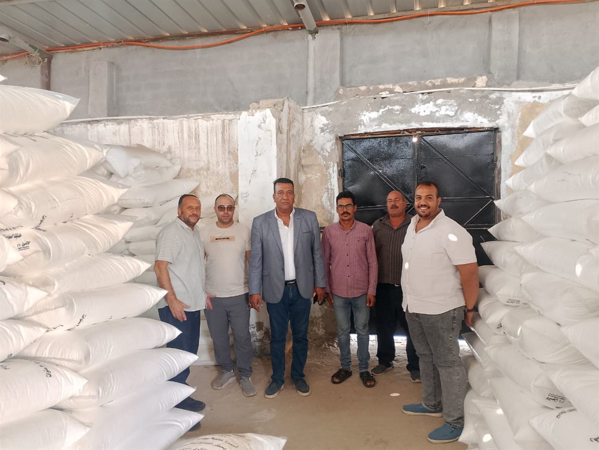 جانب من متابعة صرف الأسمدة،فيتو