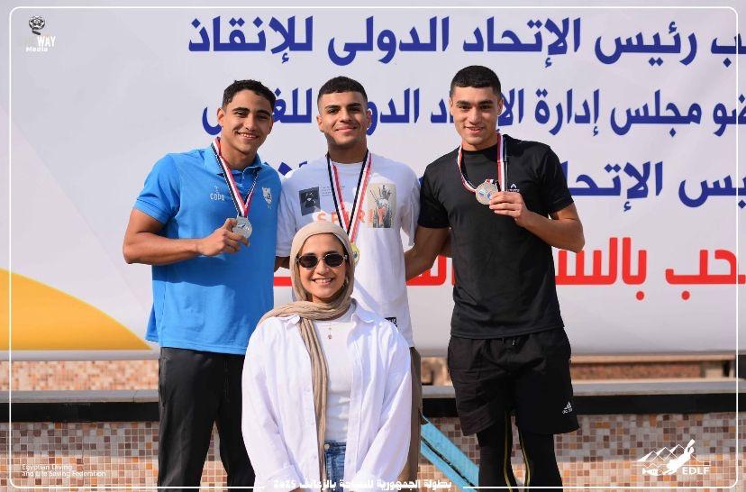 جانب من التتويج، فيتو