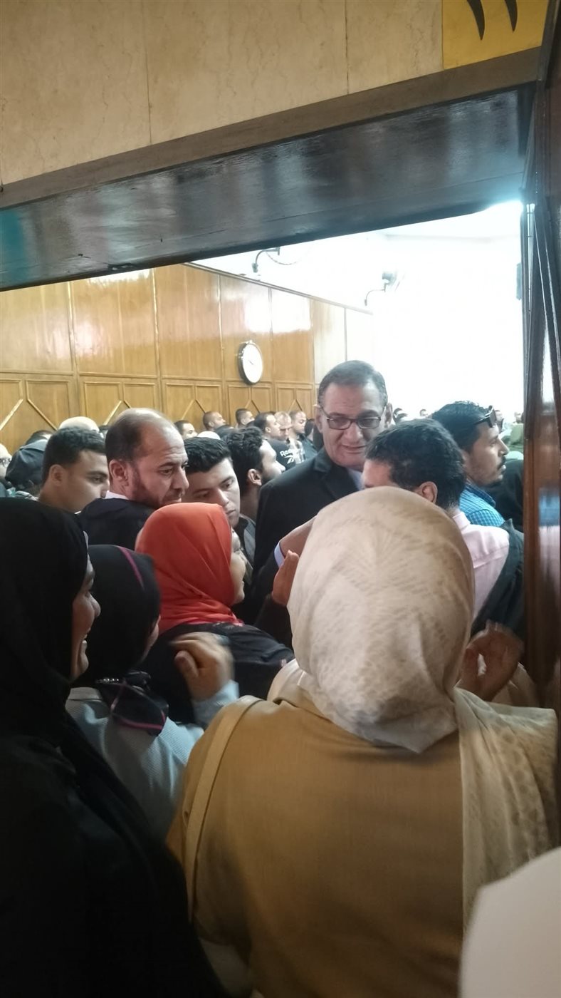 طلاب وخريجي التعليم المفتوح خلال الجلسة