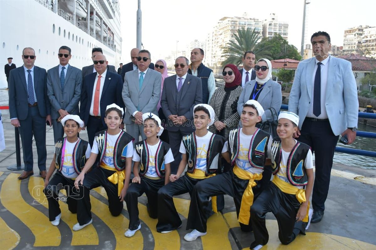ميناء بورسعيد يستقبل السفينة السياحية، فيتو