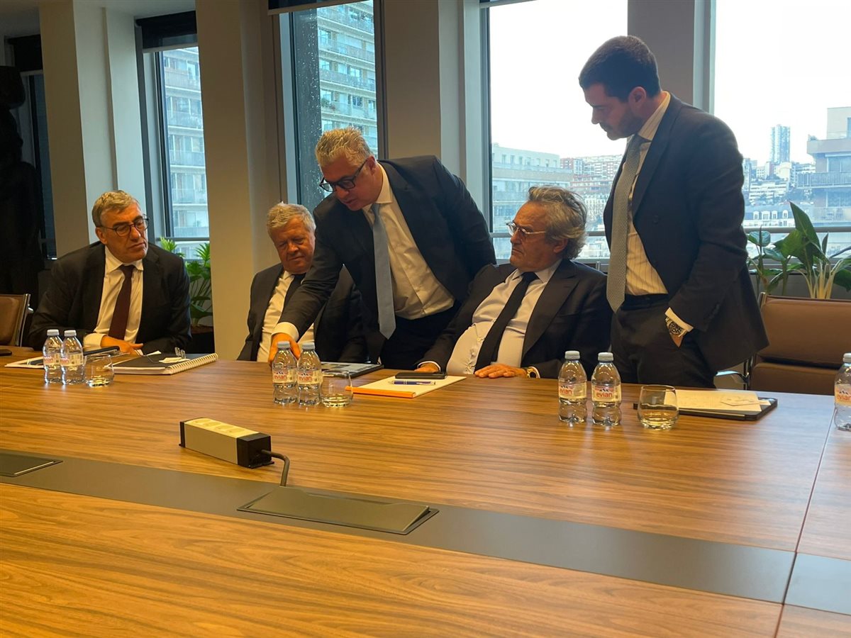 جانب من اللقاءات،فيتو