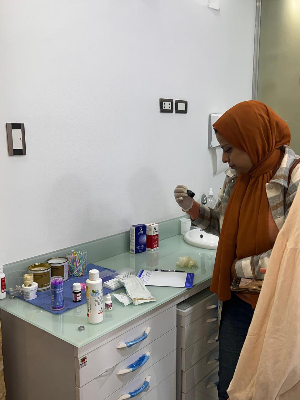 جانب من الحملات،فيتو