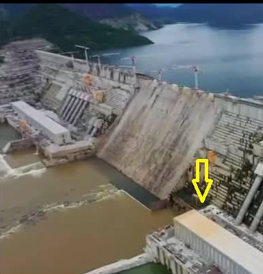 قبل تثبيت (الدعم الخرساني) في جسم السد، فيتو