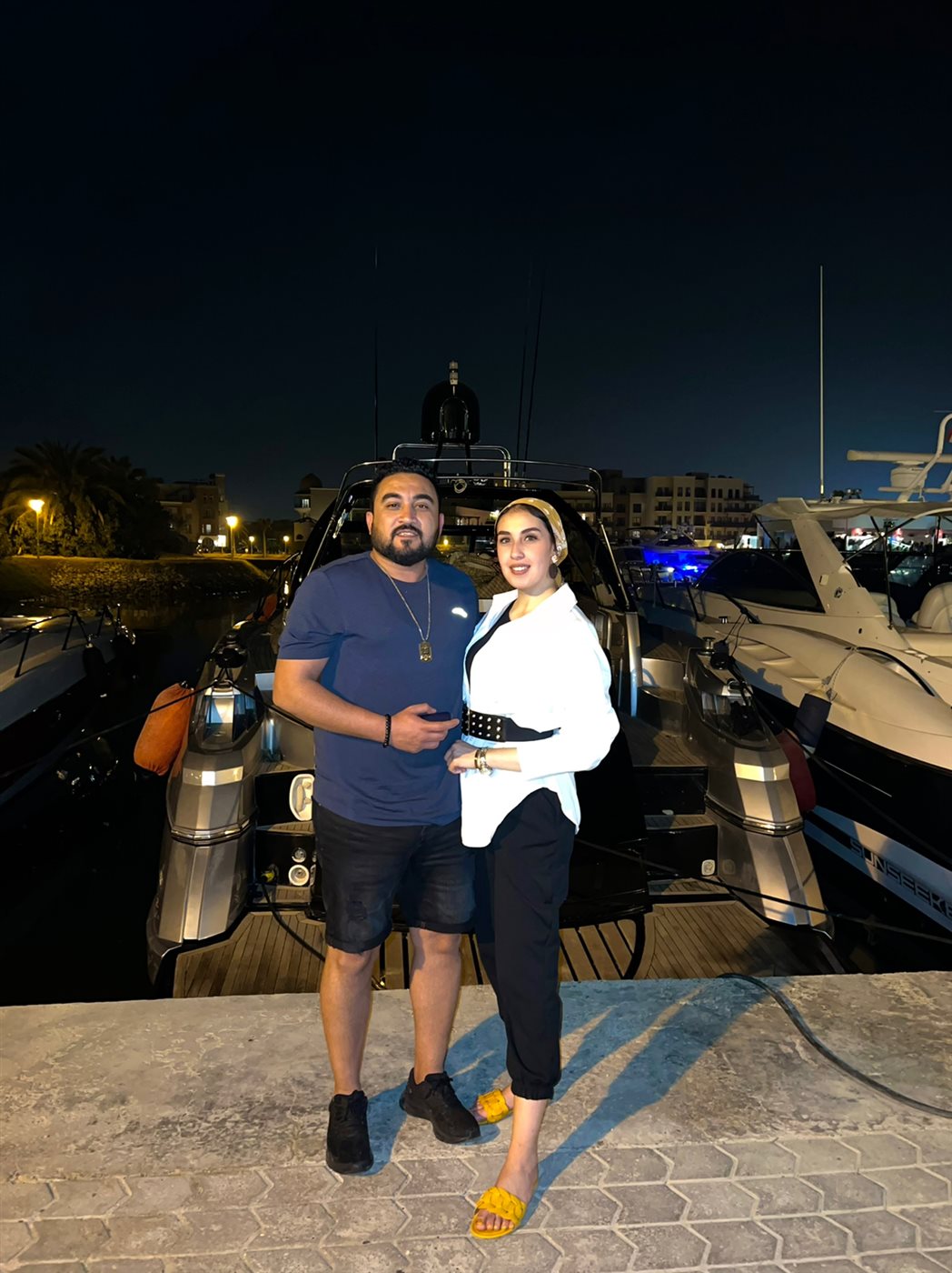 المهندس أحمد عبد العليم وزوجته الدكتورة اية سلمان، فيتو