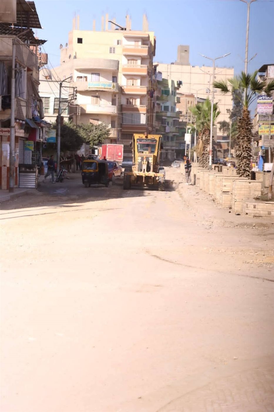 محافظ دمياط يتفقد أعمال تطوير شارع الثورة بالزرقا