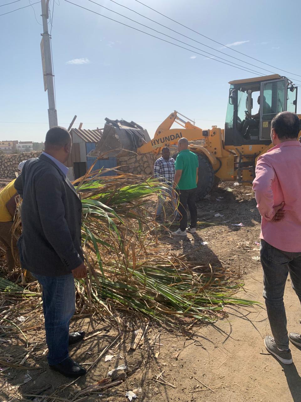 جانب من أعمال الإزالة، فيتو