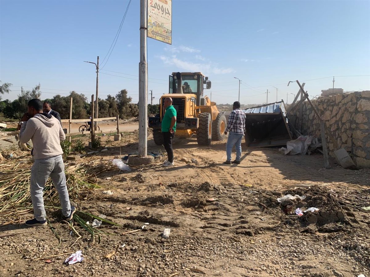 جانب من أعمال الإزالة، فيتو