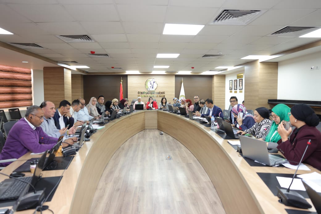 غرفة عمليات قومى المرأة 