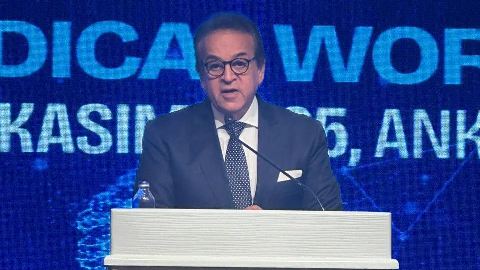 د. خالد عبد الغفار، فيتو