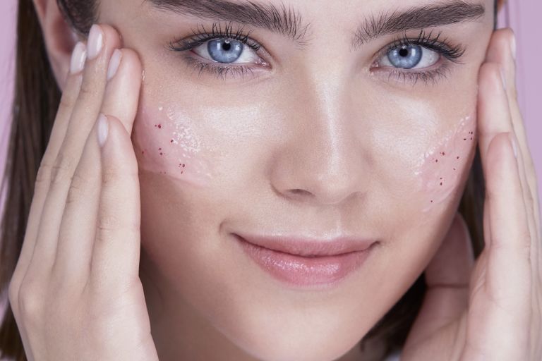 ماسكات للبشرة الدهنية