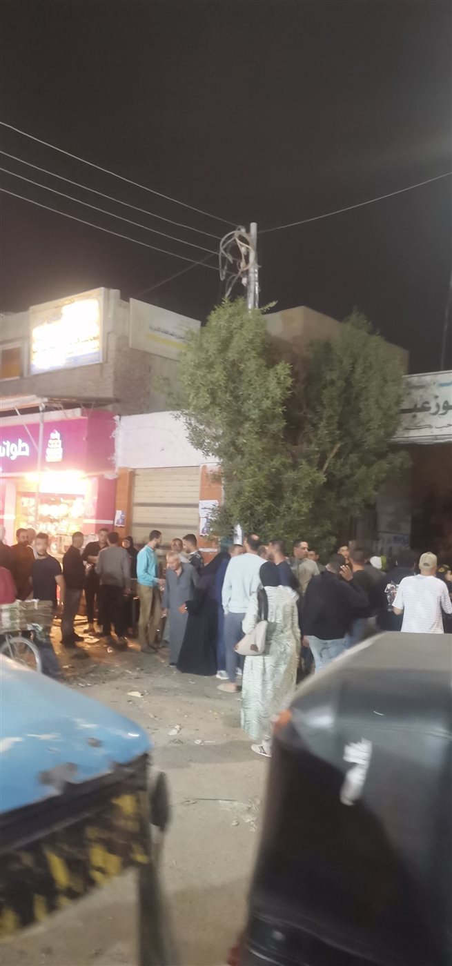 تكدس المواطنين أمام لجان الخانكة بالقليوبية، فيتو&nbsp;