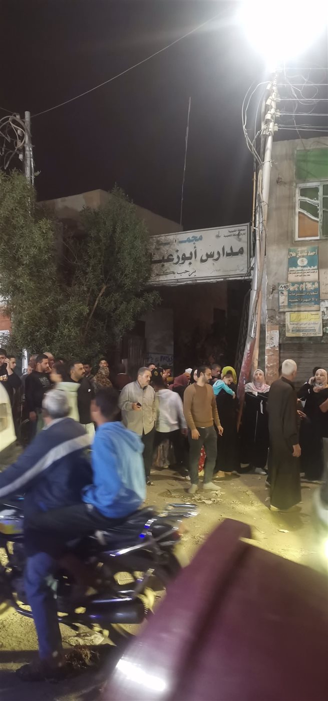 تكدس المواطنين أمام لجان الخانكة بالقليوبية، فيتو&nbsp;