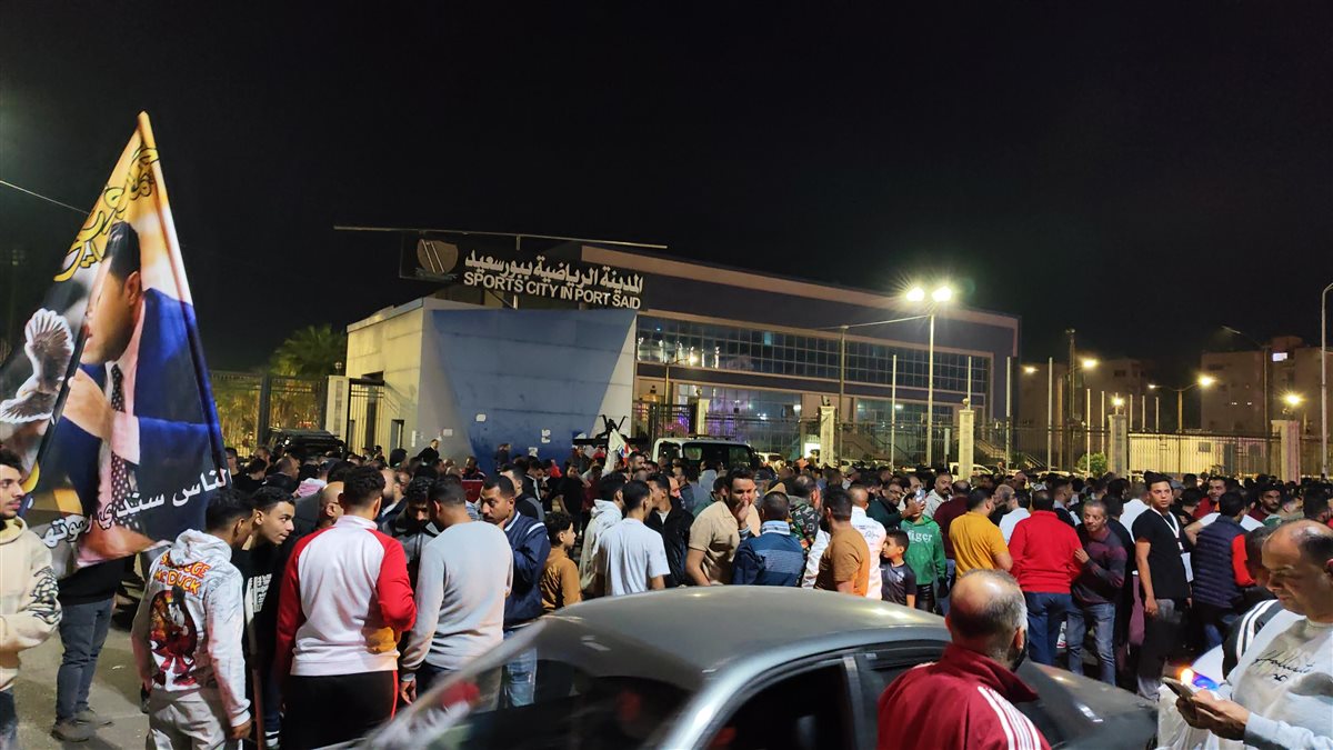 أنصار أحمد فرغلي يحتفلون بالنتائج الأولية لانتخابات النواب، فيتو 