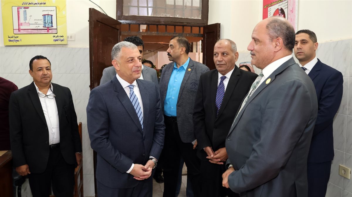 جانب من جولة محافظ الإسماعيلية، فيتو