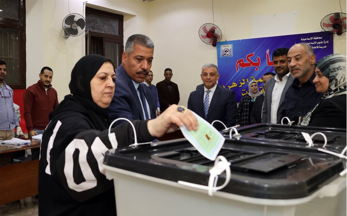 جانب من جولة محافظ الإسماعيلية، فيتو