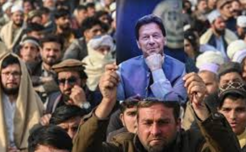 أنصار عمران خان لم يشاهدوه منذ أسابيع، فيتو