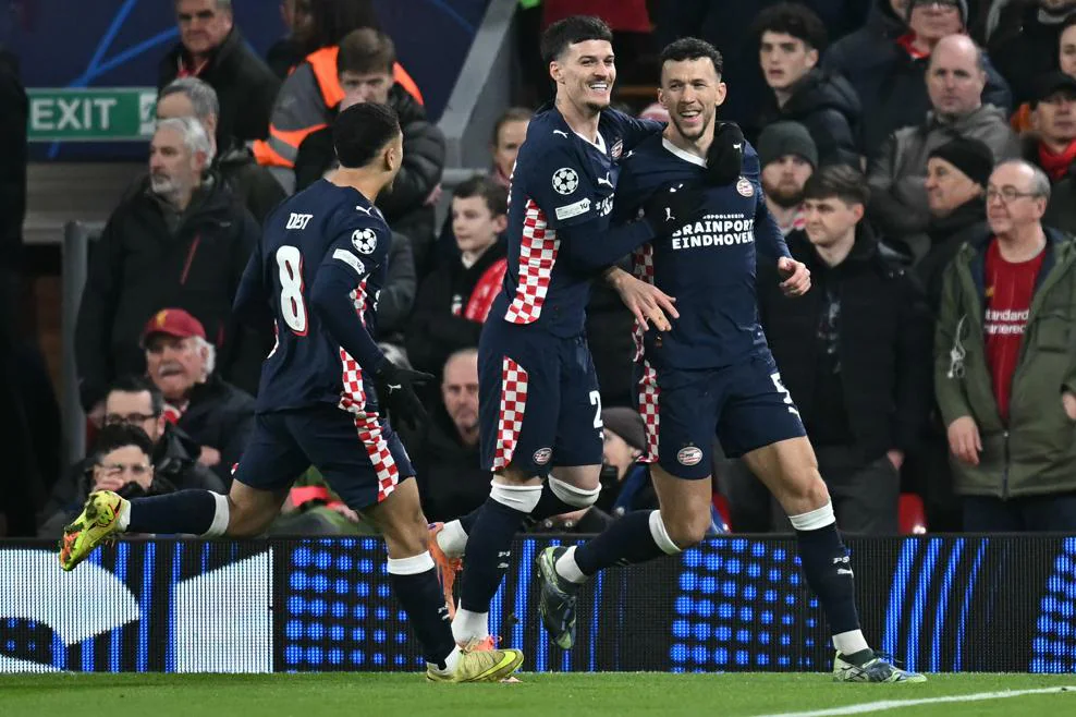 مباراة ليفربول وإيندهوفن في دوري أبطال أوروبا