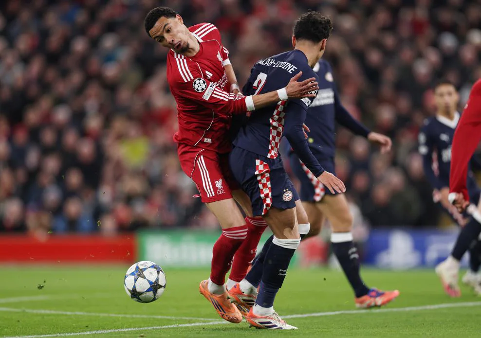 مباراة ليفربول وإيندهوفن في دوري أبطال أوروبا