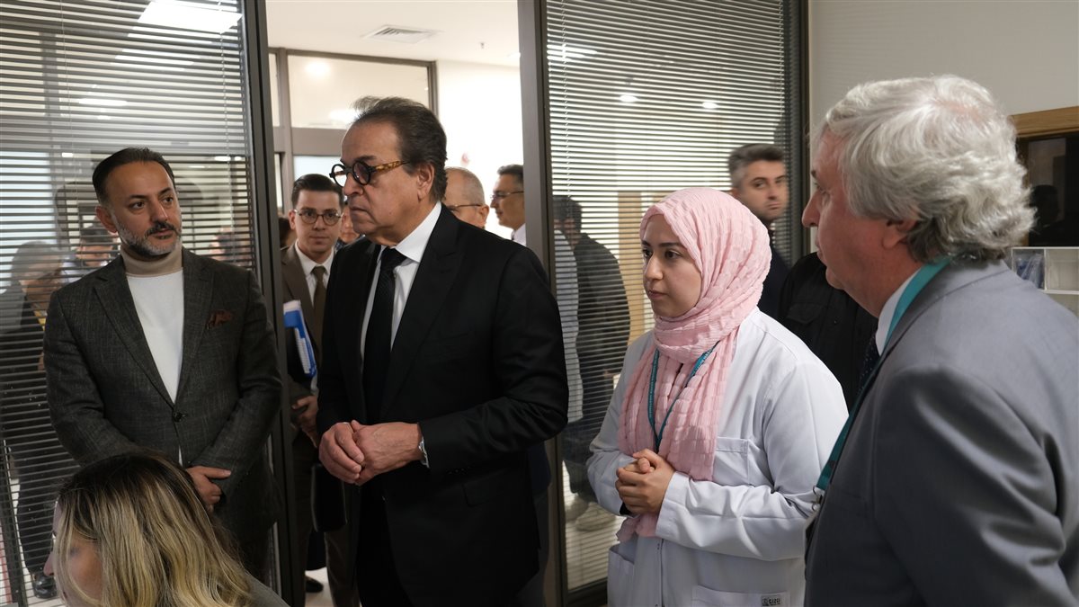 وزير الصحة يزور مدينة «باشاك شهير»، فيتو