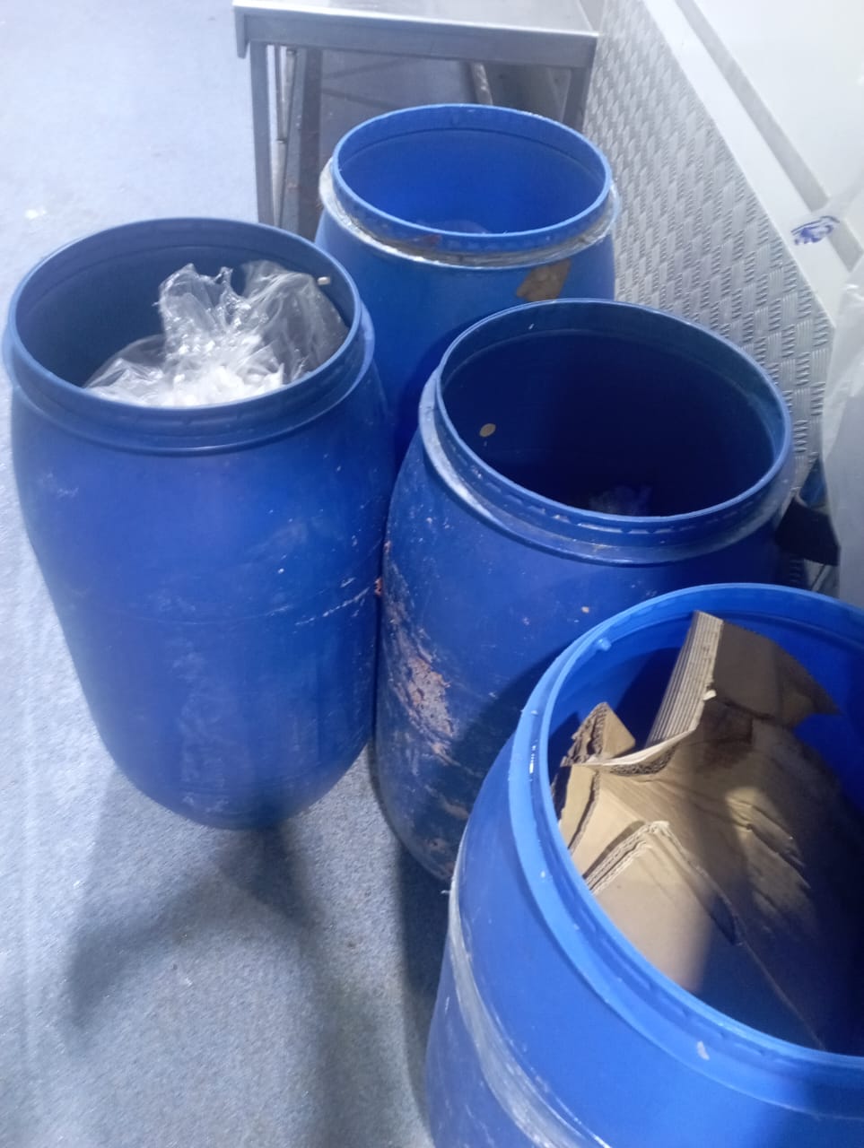 جانب من الحملات،فيتو