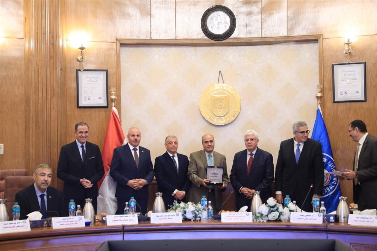 جانب من الاجتماع، فيتو