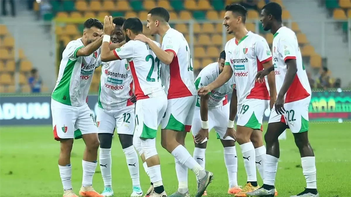 مولودية الجزائر، فيتو