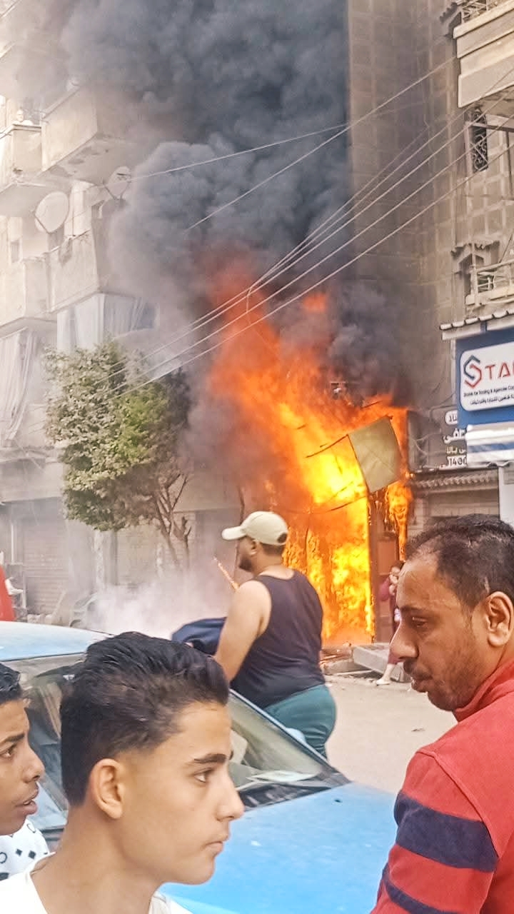 حريق يلتهم محل كماليات سيارات بالغربية
