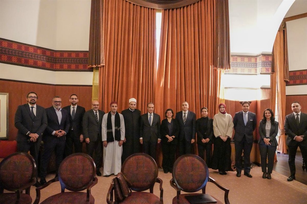 وزير الخارجية مع الجالية المصرية فى باكستان، فيتو