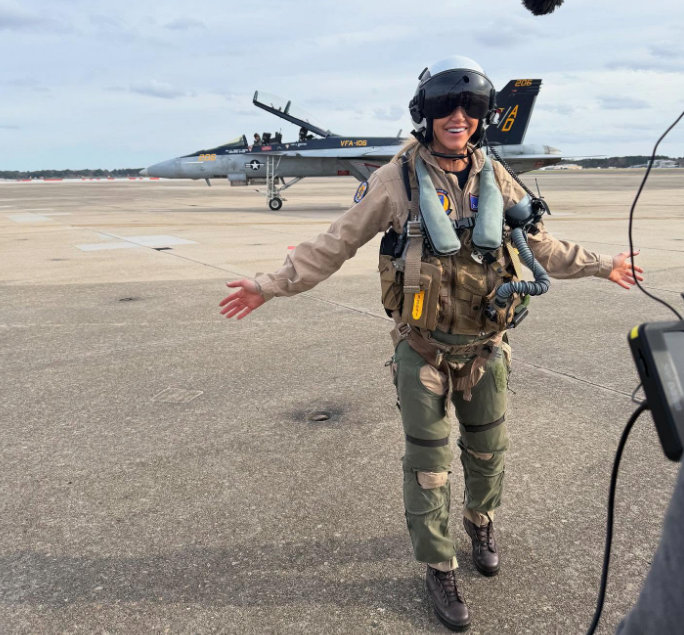 لارا ترامب تقود المقاتلة أف 18، فيتو