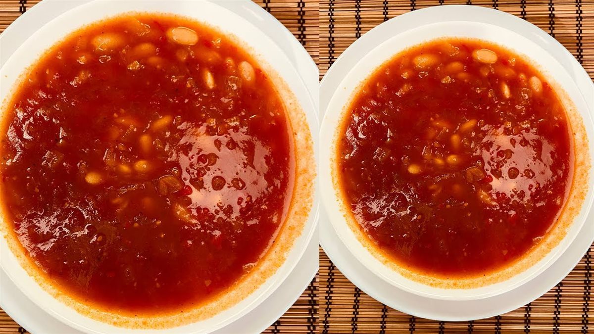 شوربة الفاصوليا بالطماطم