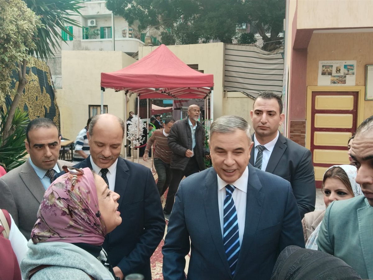 محافظ الأسكندرية يتفقد لجان انتخابات  النواب