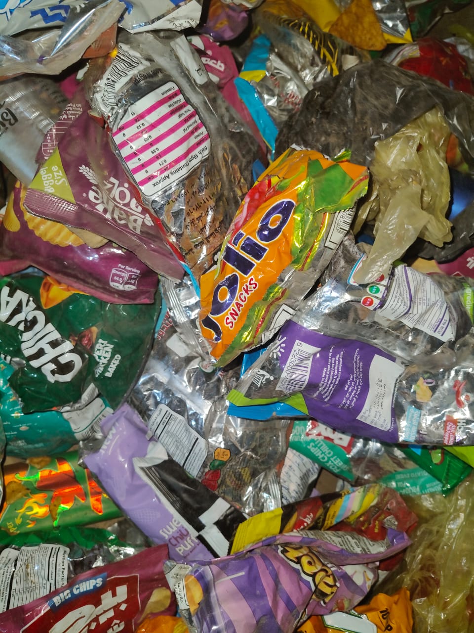 ضبط مخزن مواد غذائية فاسدة بالغربية بداخله 1000 عبوة منتهية&nbsp;