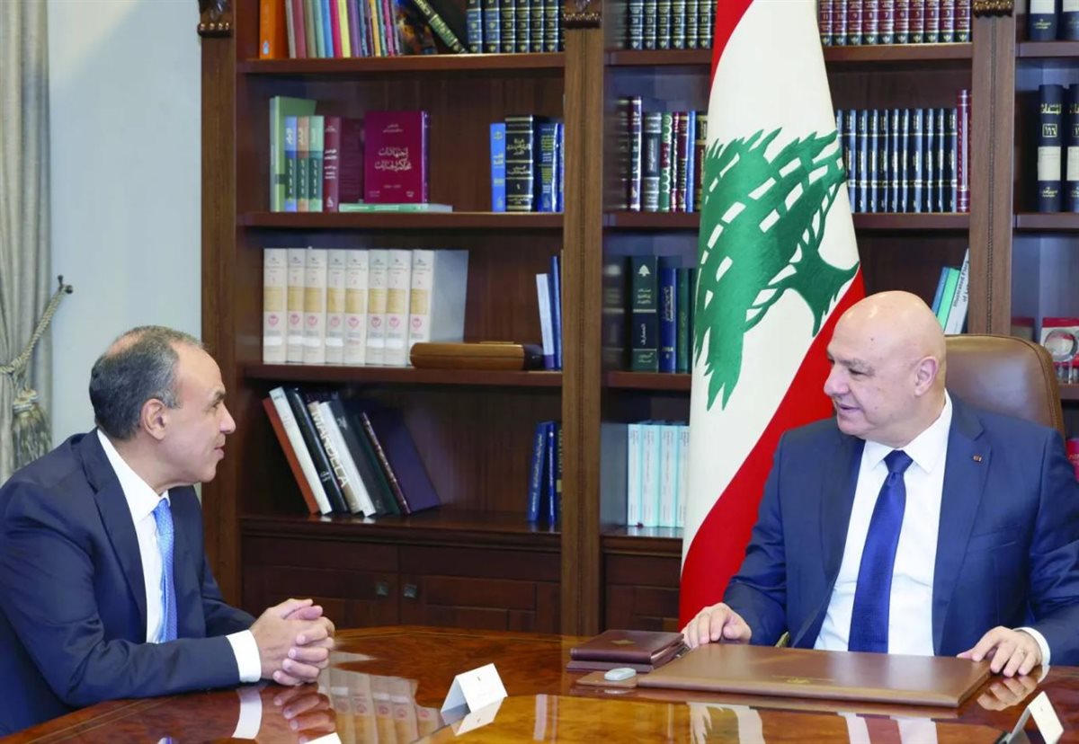 الرئيس اللبناني وبدر عبدالعاطي فى لقاء سابق ، فيتو