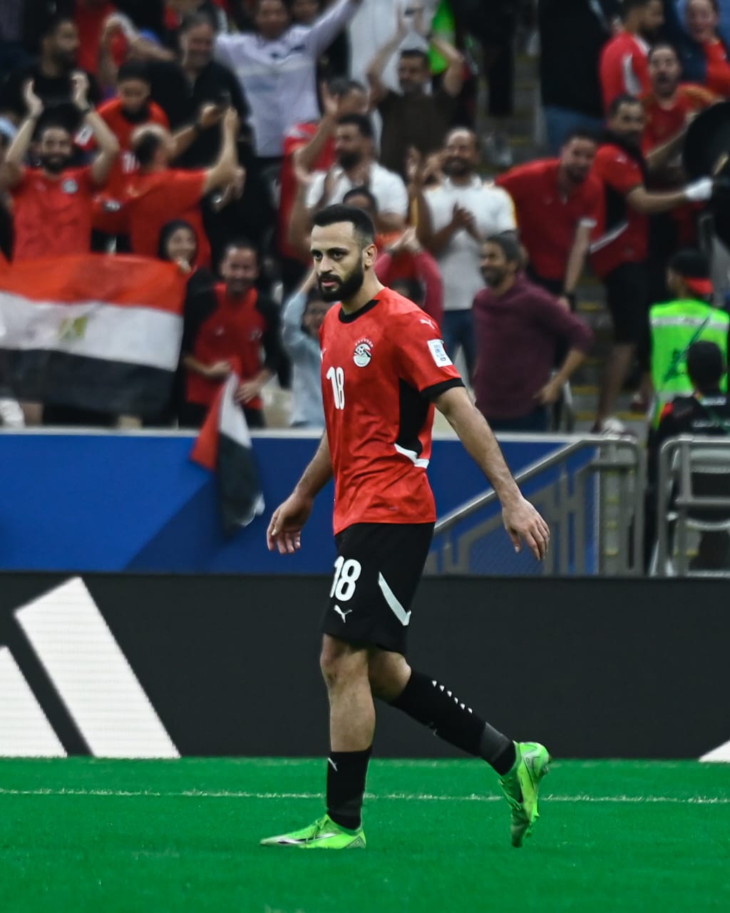 مروان حمدي، فيتو