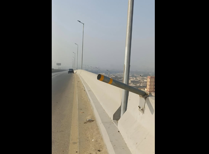 ماسورة أعلى كوبري محور الحضارات تهدد بكارثةـ فيتو