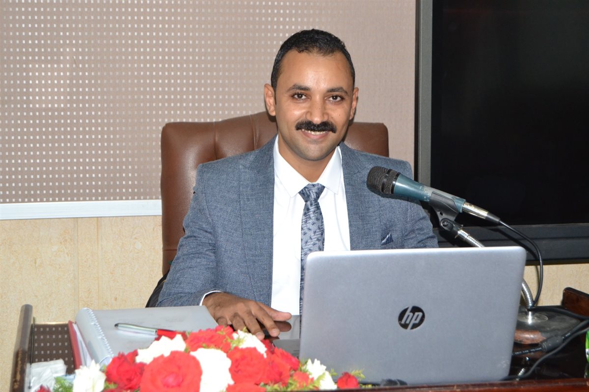 الدكتور محمد عبد الباسط الخبير المالي، فيتو