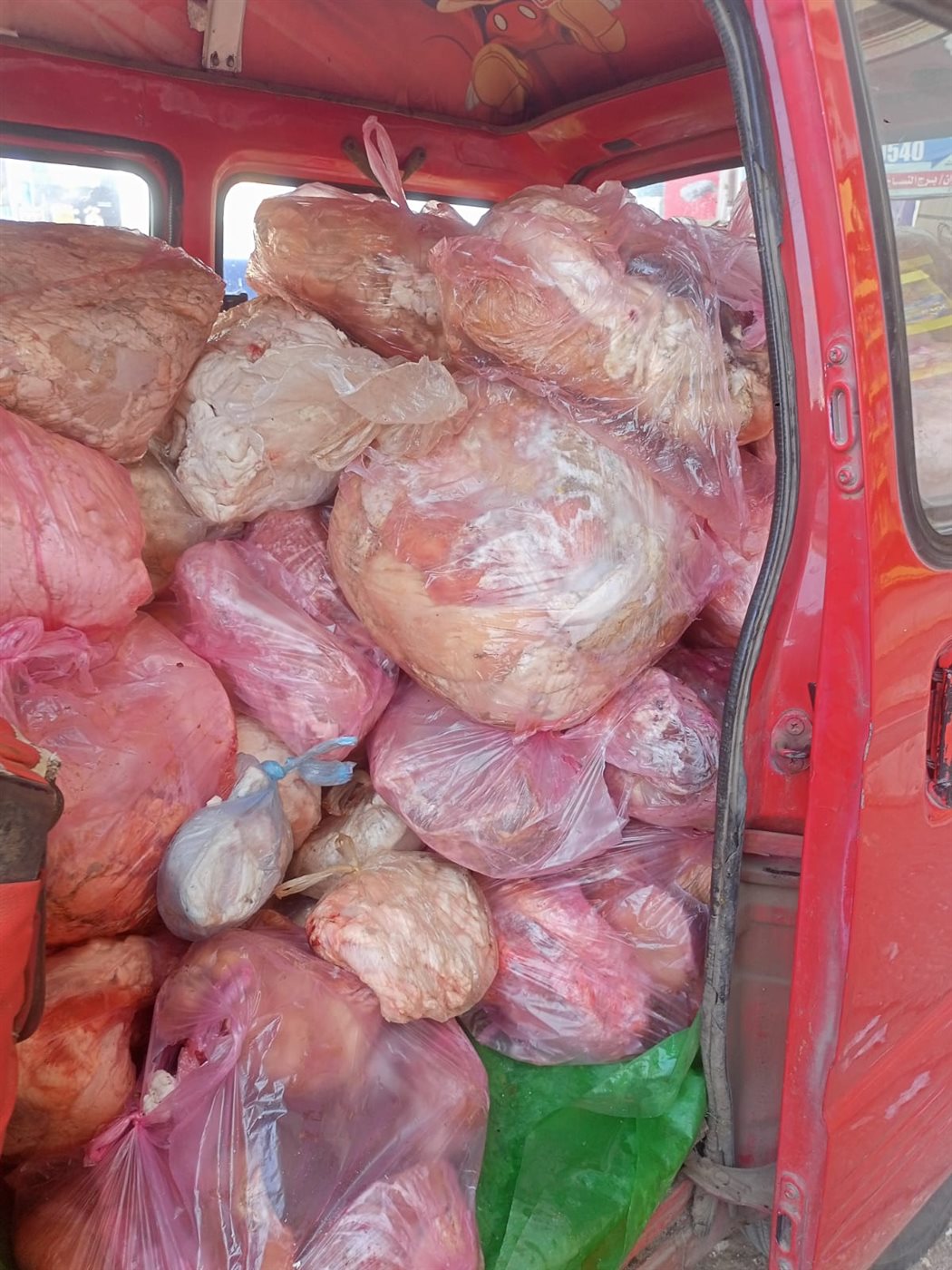 ضبط 600 كيلو لحوم فاسدة ومواد غذائية مجهولة المصدر