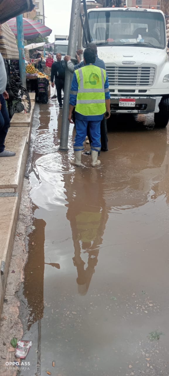 شفط تجمعات مياة الأمطار من شوارع الفيوم