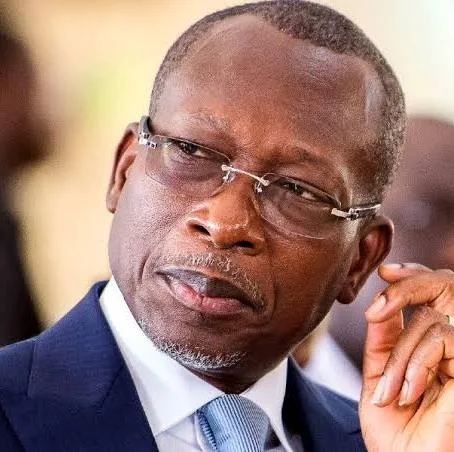 رئيس بنين، فيتو