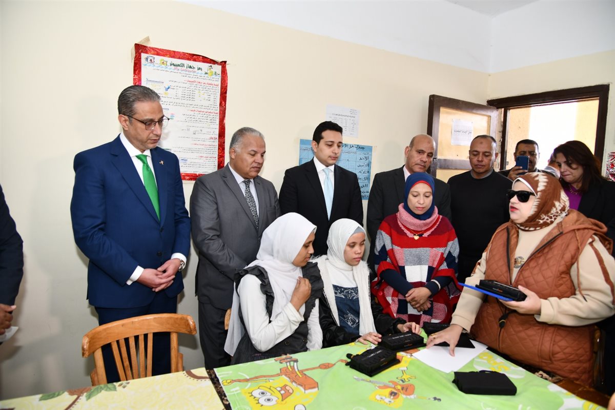 محافظ الفيوم يفتتح مبنى رياض الأطفال بمدرسة النور