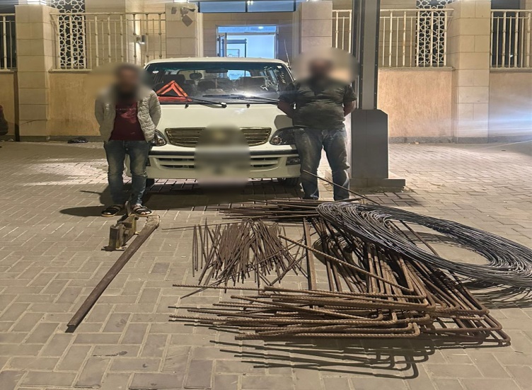ضبط شخصين بتهمة محابس نحاسية