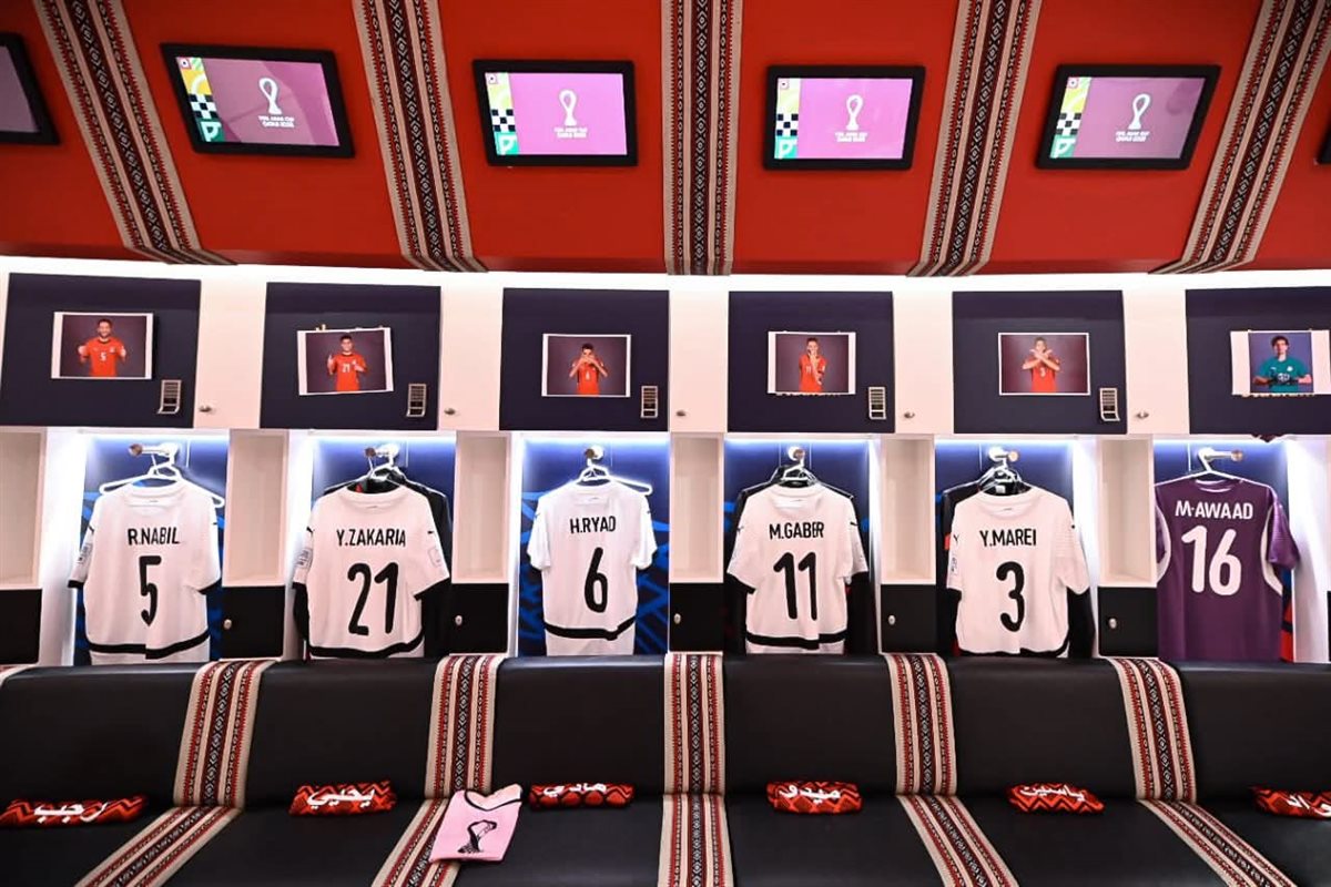 غرفة ملابس منتخب مصر باستاد البيت بالعاصمة الدوحة