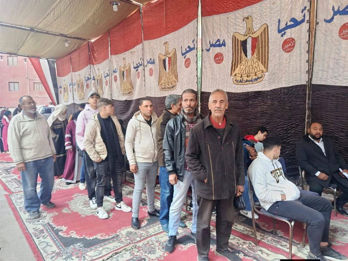 إقبال بلجان أسيوط مع فتح باب التصويت