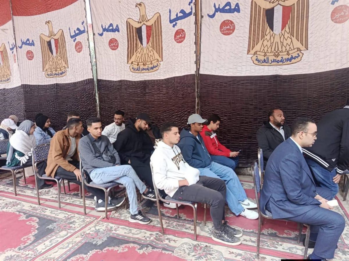 إقبال بلجان أسيوط مع فتح باب التصويت